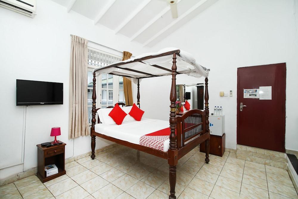 Oyo 347 Hotel Empryean Katunayaka Bagian luar foto